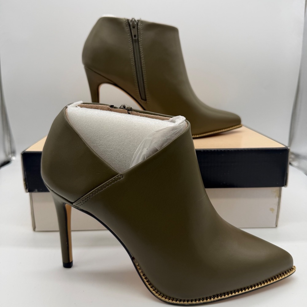 BCBGeneration Hadix Dark Olive Green Stiletto Ankle Bootie Size 8M GN228532 New